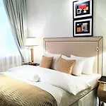 Mondrian Luxury & Market Square I Lägenhetshotell 4*
