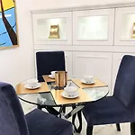 Mondrian Luxury & Market Square I