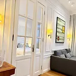 Lägenhetshotell Mondrian Luxury & Market Square I