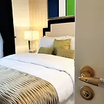 Mondrian Luxury & Market Square I Aparthotel Warschau