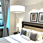 Mondrian Luxury & Market Square I 4* Warschau
