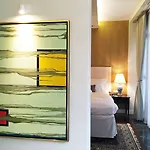 Aparthotel Mondrian Luxury & Market Square I 4*