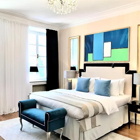 Mondrian Luxury & Market Square I Aparthotel Varšava