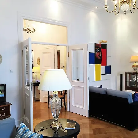 Mondrian Luxury & Market Square I Varsavia