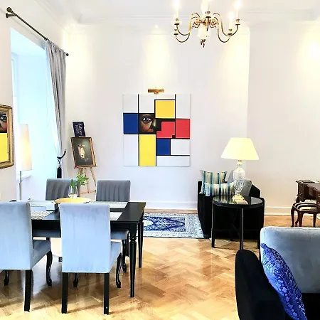 Mondrian Luxury & Market Square I Hotel apartamentowy
