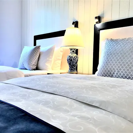 Mondrian Luxury & Market Square I Aparthotel Warschau