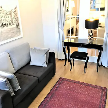 Aparthotel Mondrian Luxury & Market Square I