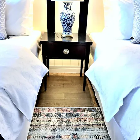 Aparthotel Mondrian Luxury & Market Square I
