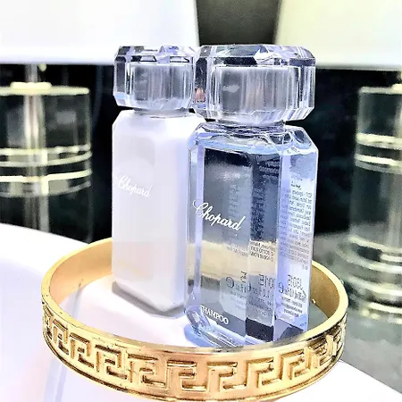 Mondrian Luxury & Market Square I Aparthotel Warschau