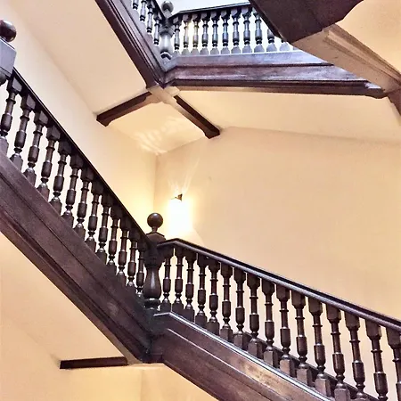Mondrian Luxury & Market Square I Aparthotel Warschau