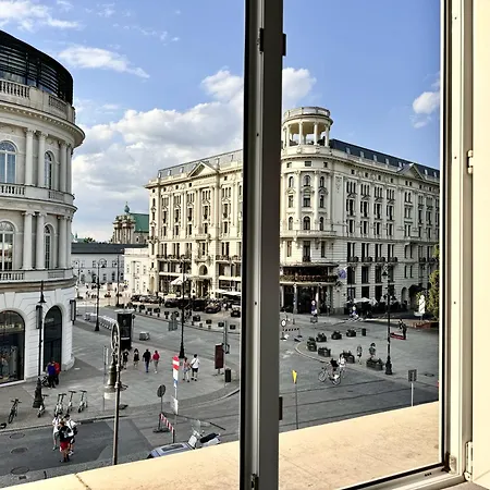 Mondrian Luxury & Market Square I Aparthotel 5*