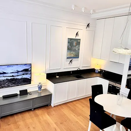 Mondrian Luxury & Market Square I Aparthotel 5*