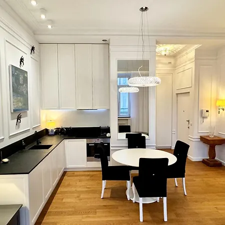 Mondrian Luxury & Market Square I Hotel apartamentowy Warszawa