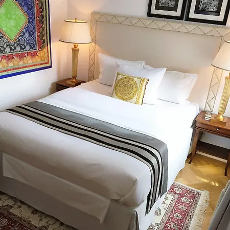 Hotel apartamentowy Mondrian Luxury & Market Square I