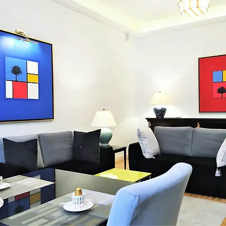 Mondrian Luxury & Market Square I