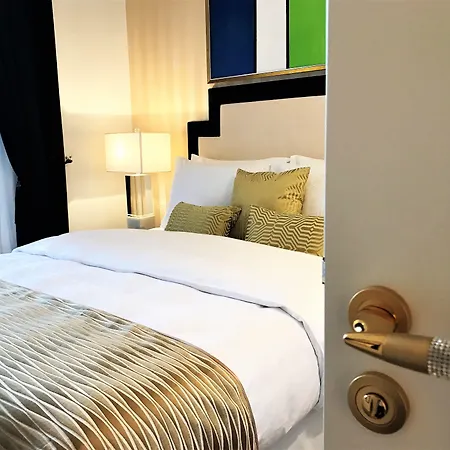 Mondrian Luxury & Market Square I Apartahotel Varsovia