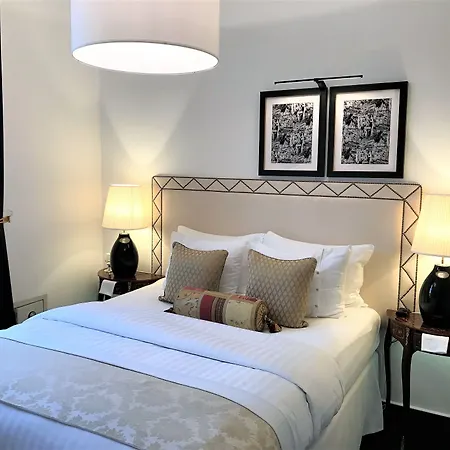 Mondrian Luxury & Market Square I