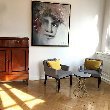 Mondrian Luxury & Market Square I Warszawa