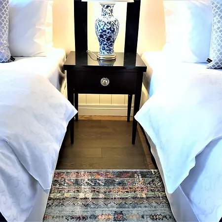 Mondrian Luxury & Market Square I 4* Warszawa