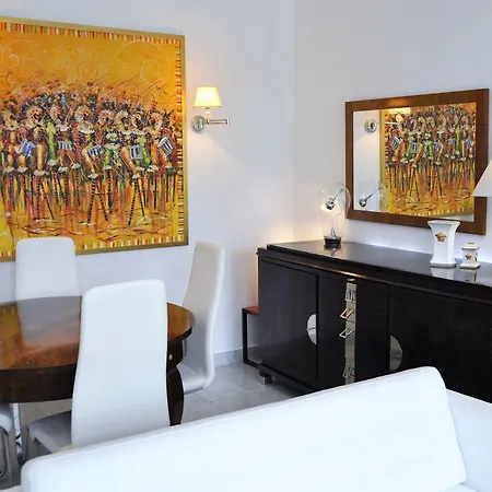 Mondrian Luxury & Market Square I 4* Warszawa