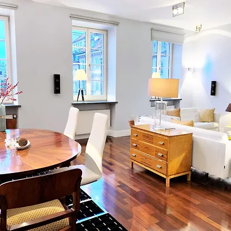 Hotel apartamentowy Mondrian Luxury & Market Square I 4*