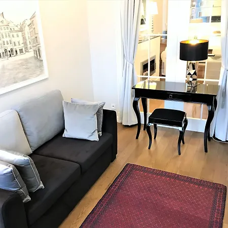 Mondrian Luxury & Market Square I Hotel apartamentowy 4*