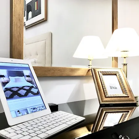 Apartahotel Mondrian Luxury & Market Square I Varsovia