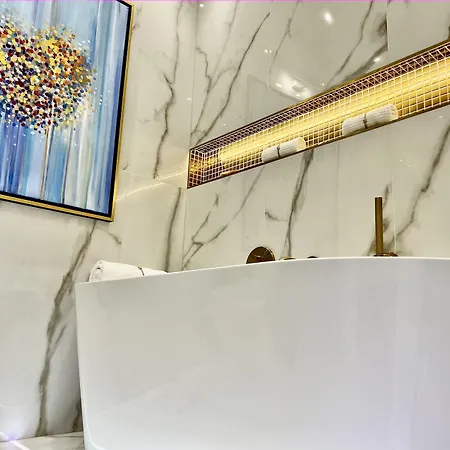 Apartahotel Mondrian Luxury & Market Square I