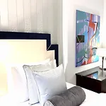 Aparthotel Mondrian Luxury & Market Square I Warsaw