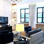 Mondrian Luxury & Market Square I