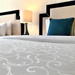 Aparthotel Mondrian Luxury & Market Square I 4*
