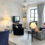 Aparthotel Mondrian Luxury & Market Square I