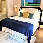 アパートホテル Mondrian Luxury & Market Square I ワルシャワ