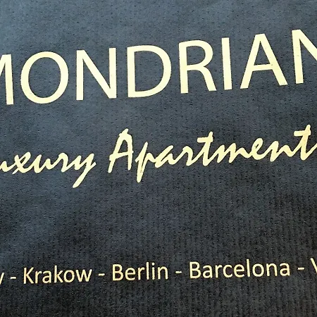 Mondrian Luxury & Market Square I Lägenhetshotell