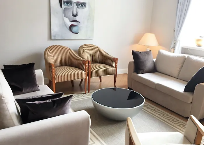 Mondrian Luxury & Market Square I