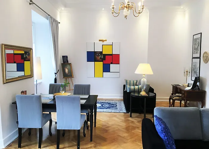 Aparthotel Mondrian Luxury & Market Square I