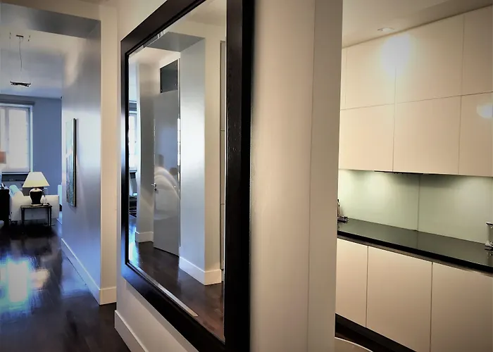 Aparthotel Mondrian Luxury & Market Square I Warsaw