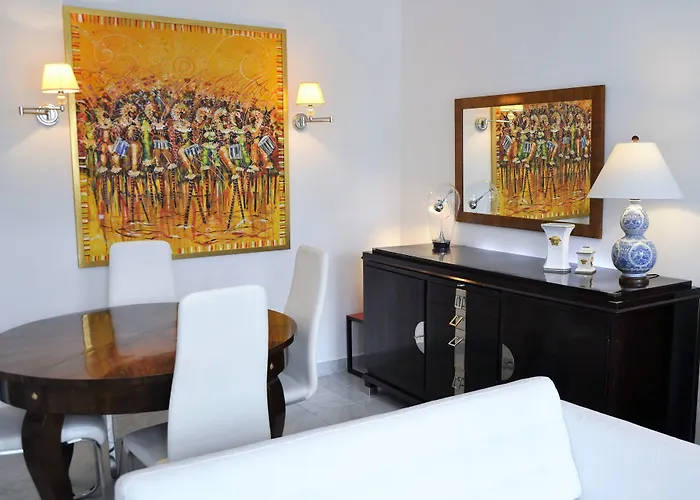 Mondrian Luxury & Market Square I 4* Warsaw