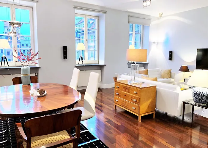 Aparthotel Mondrian Luxury & Market Square I 4*