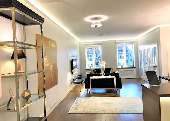 Mondrian Luxury & Market Square I 4* Warsaw