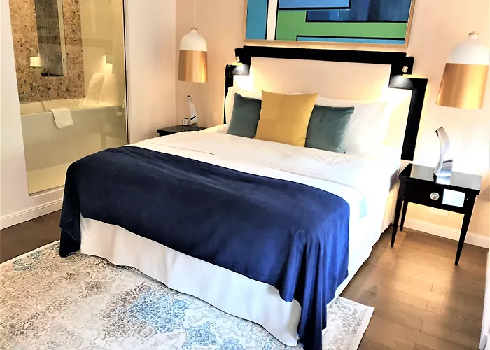 Aparthotel Mondrian Luxury & Market Square I Warsaw